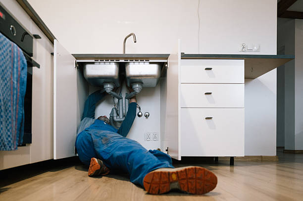 Professional Leak Detection technician working in Picatinny Arsenal, NJ